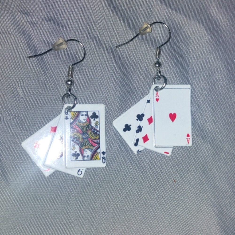 Card set earrings
